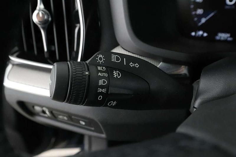 Azul Usado 2022 Volvo V60 Plus Familiar | 36.190 € - Imagen 1/1