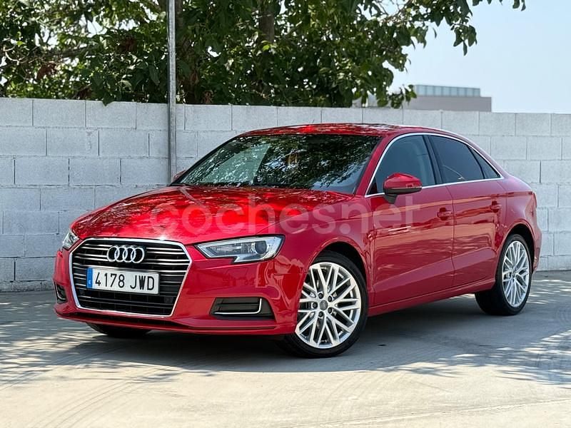 Rojo Usado 2017 Audi A3 Berlina | 16.900 € (Un poco caro) - Imagen 1/4