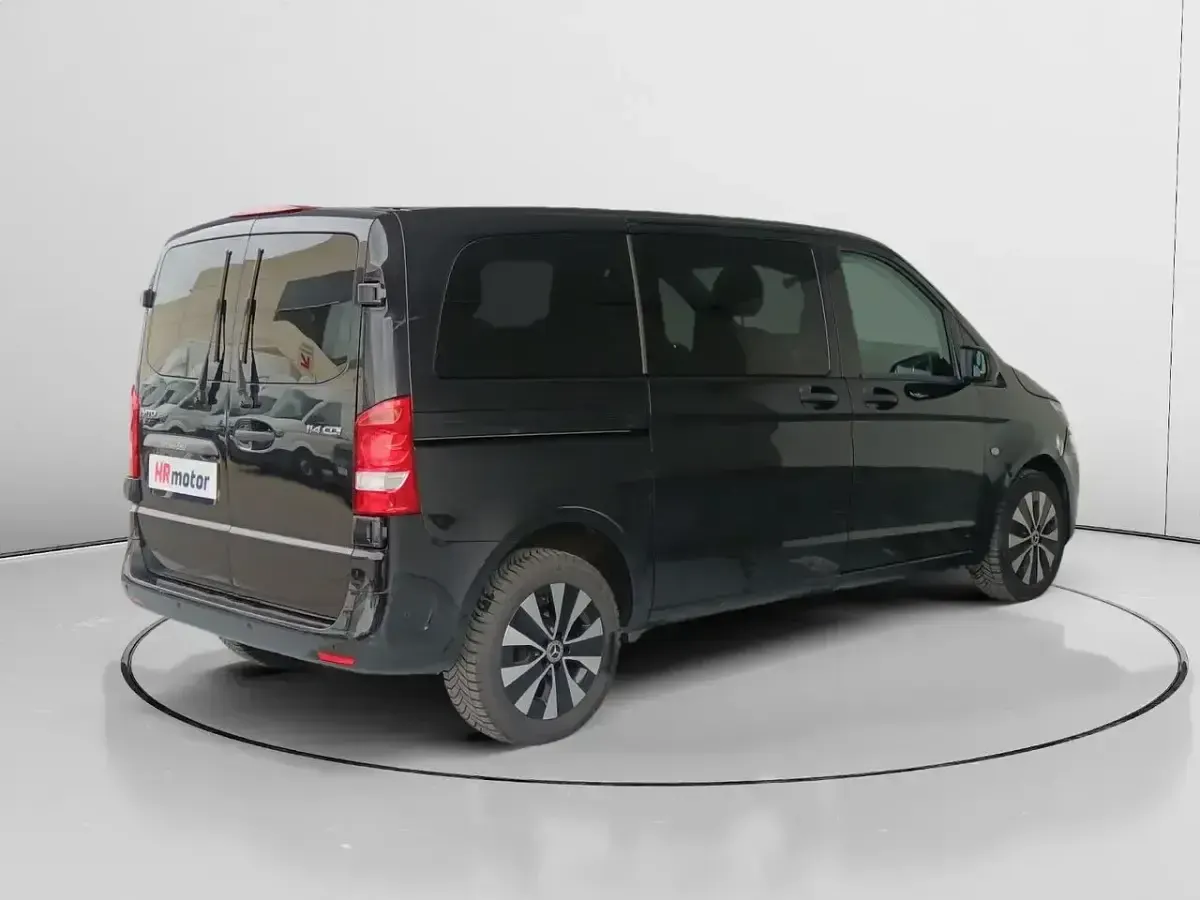 Usado Mercedes Vito 136 CV (100 kW) 2023 Negro Van