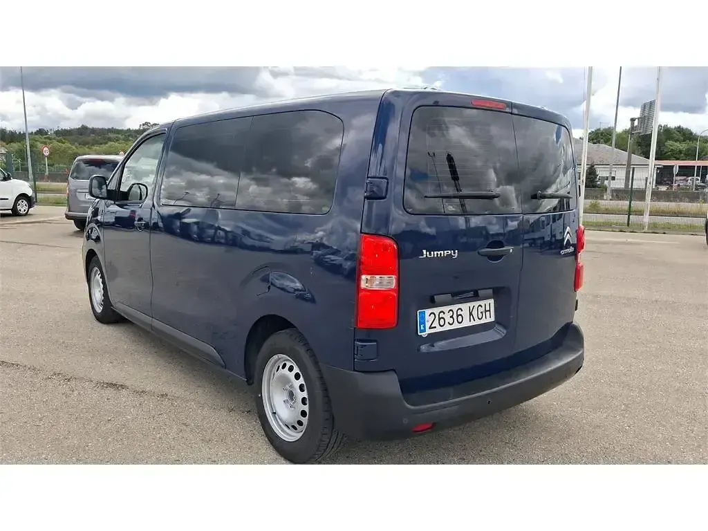 Usado Citroën Jumpy Comfort 115 CV (84 kW) 2017 Azul Monovolumen