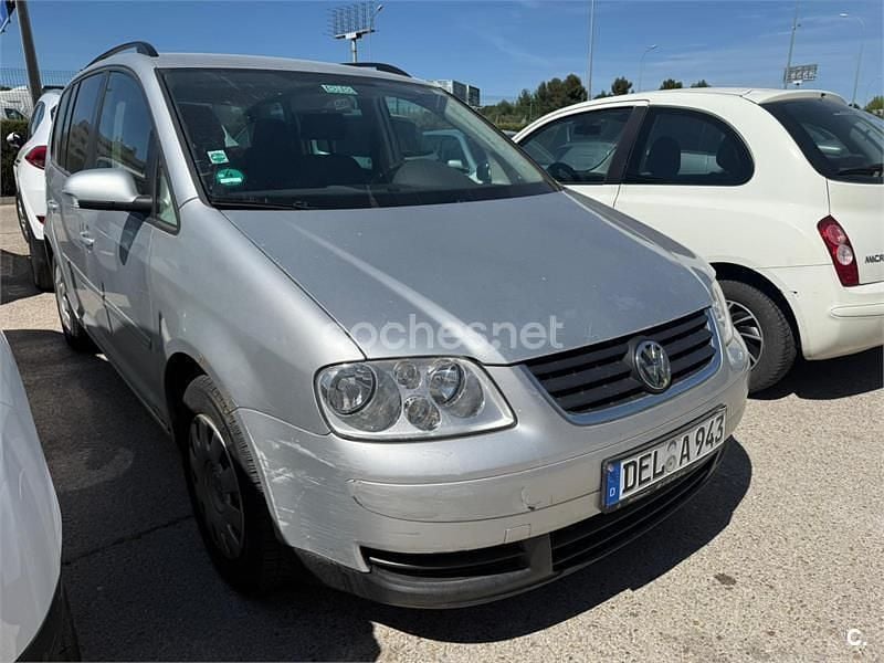 Usado VW Touran Edition 105 CV (77 kW) 2006 Gris / plata Monovolumen