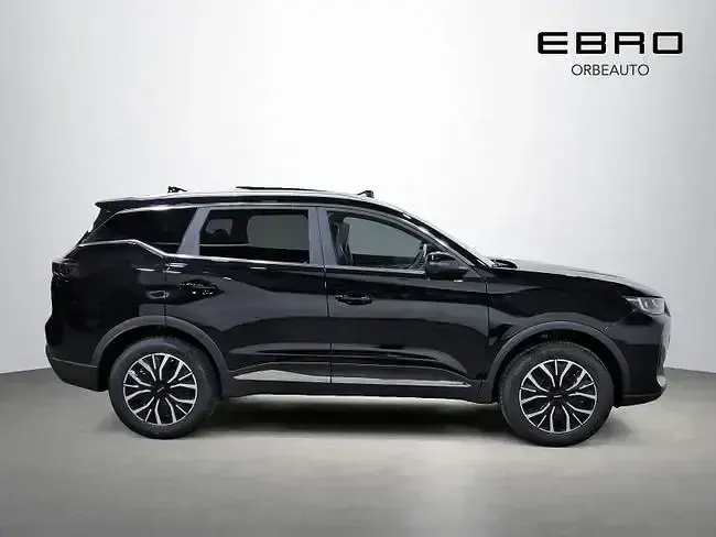 Usado Ebro s700 Luxury 224 CV (164 kW) 2026 Negro SUV