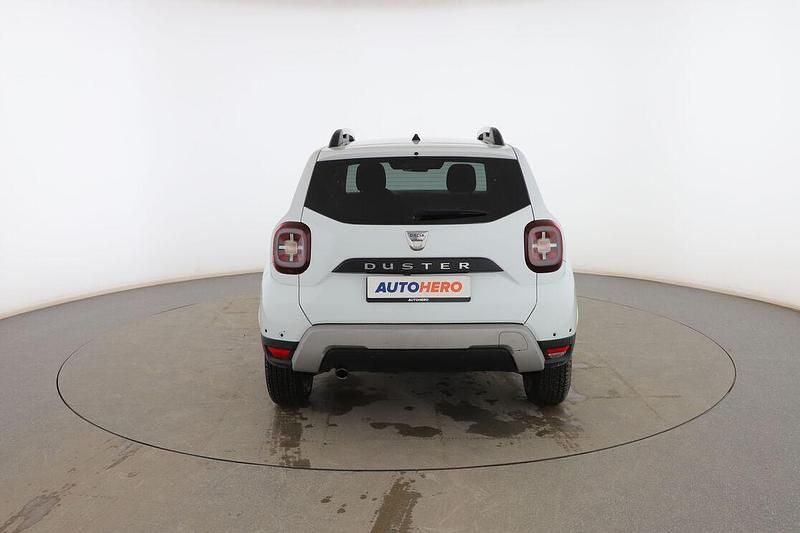 Usado Dacia Duster Prestige 101 CV (74 kW) 2020 Blanco SUV
