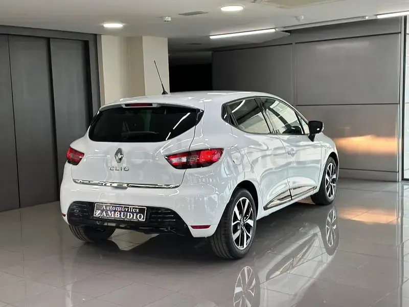 Usado Renault Clio IV LIMITED 90 CV (66 kW) 2019 Blanco Berlina