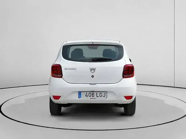 Usado Dacia Sandero Essentiel 73 CV (53 kW) 2020 Blanco Berlina