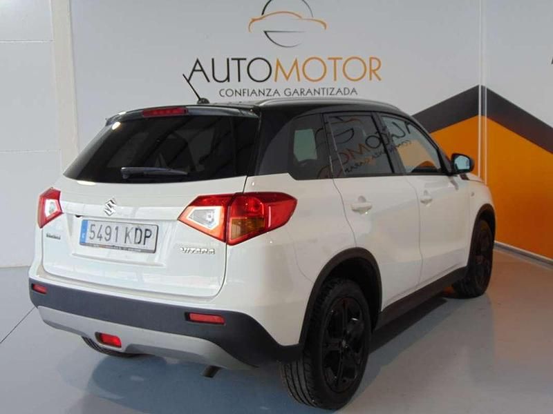 Usado Suzuki Vitara GLX 120 CV (88 kW) 2017 Blanco SUV