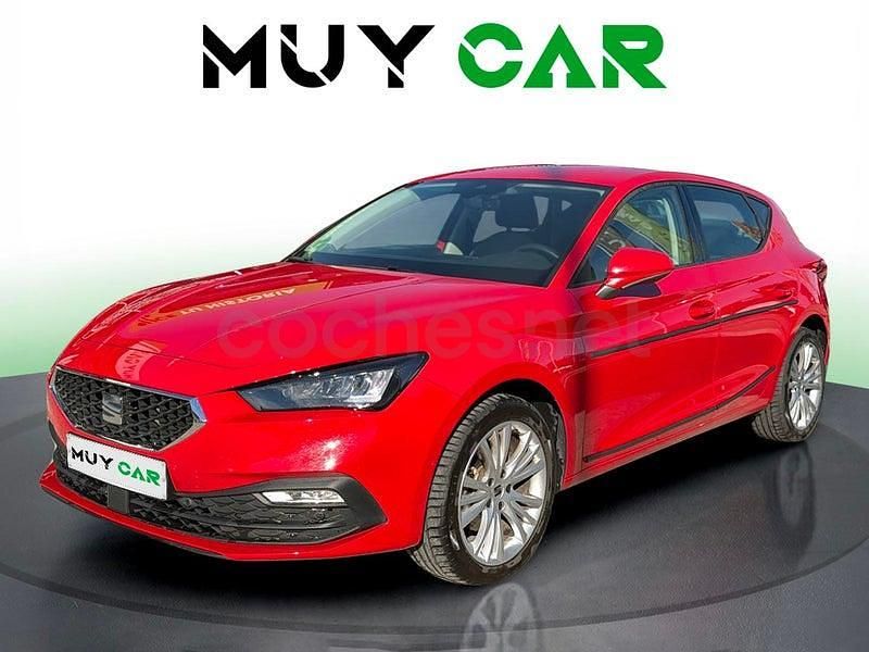 Usado Seat Leon Style 116 CV (85 kW) 2023 Rojo Berlina