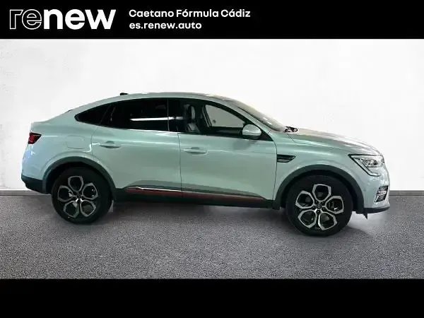 Usado Renault Arkana 145 CV (106 kW) 2022 Blanco SUV
