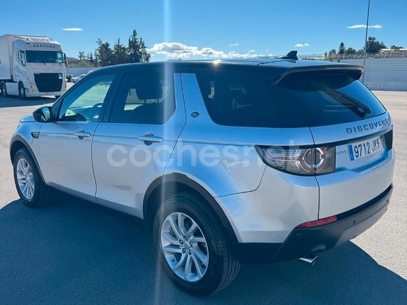 Usado Land Rover Discovery Sport SE 180 CV (132 kW) 2015 Gris / plata SUV