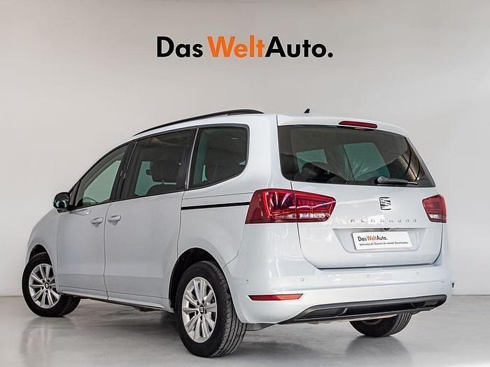Usado Seat Alhambra Style 150 CV (110 kW) 2022 Gris Monovolumen