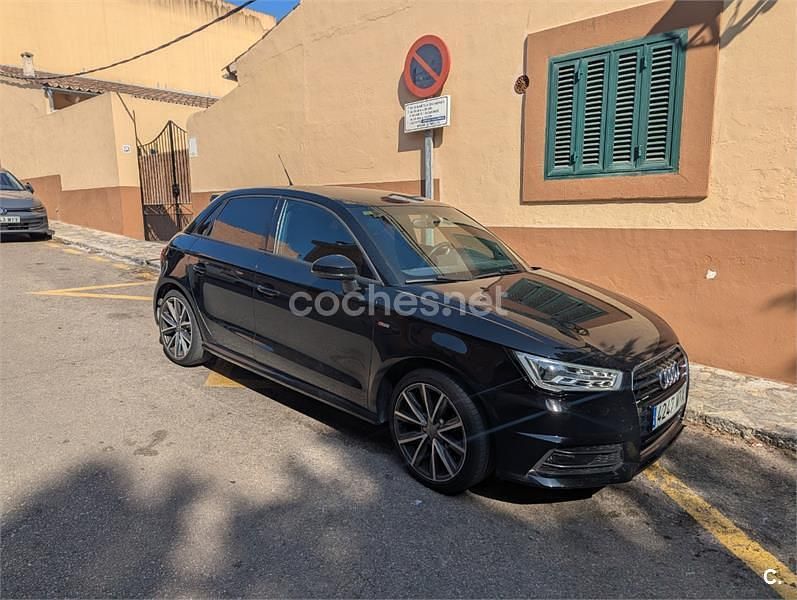 Usado Audi A1 Sportback Design 95 CV (69 kW) 2015 Negro Utilitario