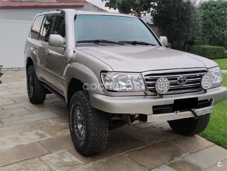 Gris / plata Usado 2001 Toyota Land Cruiser SUV | 18.200 € (Caro) - Imagen 1/4
