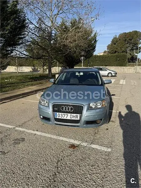 Usado Audi A3 Ambition 200 CV (147 kW) 2005 Azul Utilitario