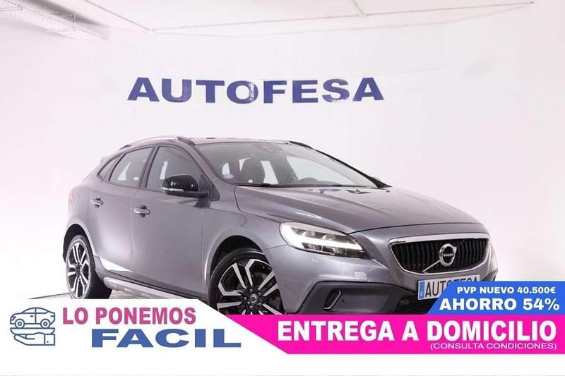 Begagnad Volvo V40 CC 152 HK (111 kW) 2019 Kombi