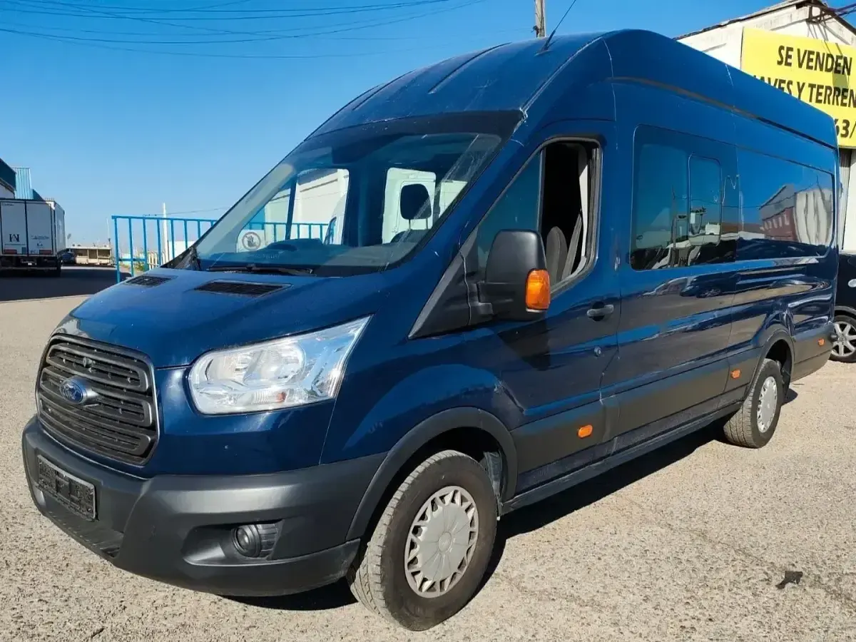 Käytetty Ford Transit Trend 130 HP (95 kW) 2016 Sininen Tila-auto