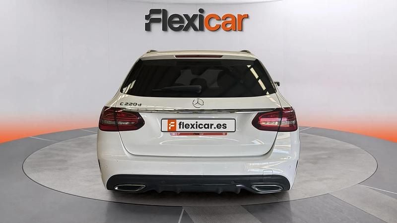 Używany Mercedes C220 194 KM (142 kW) 2021 Biały Kombi