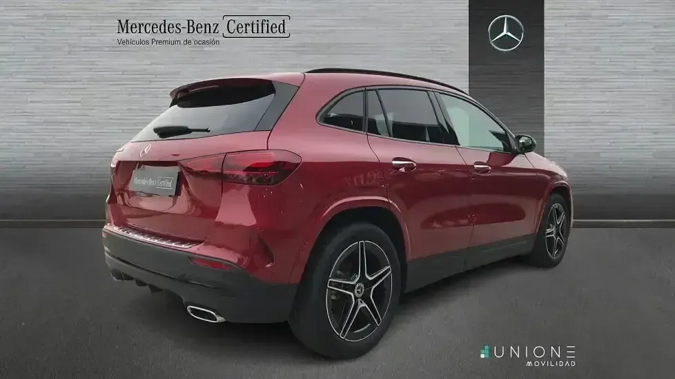 Usado Mercedes GLA200 150 HP (110 kW) 2026 Vermelho SUV