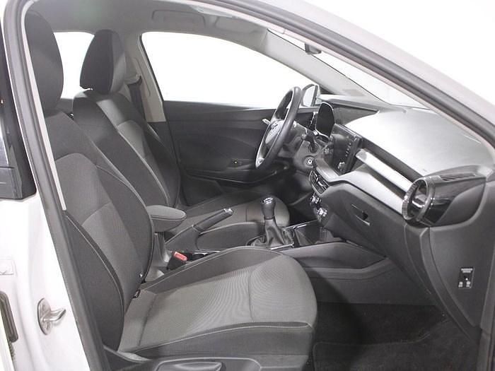 Usado Skoda Fabia Ambition 95 CV (69 kW) 2023 Blanco Berlina