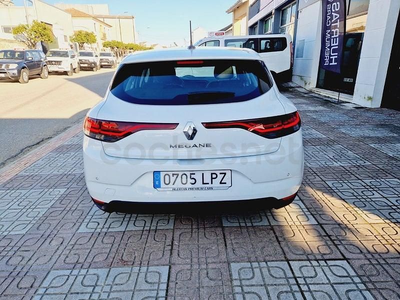 Usado Renault Mégane IV Business 115 CV (84 kW) 2021 Blanco Berlina
