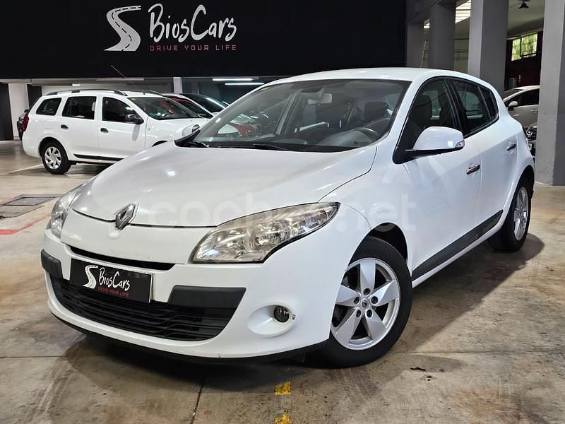 Usado Renault Mégane Business 105 CV (77 kW) 2009 Blanco Berlina