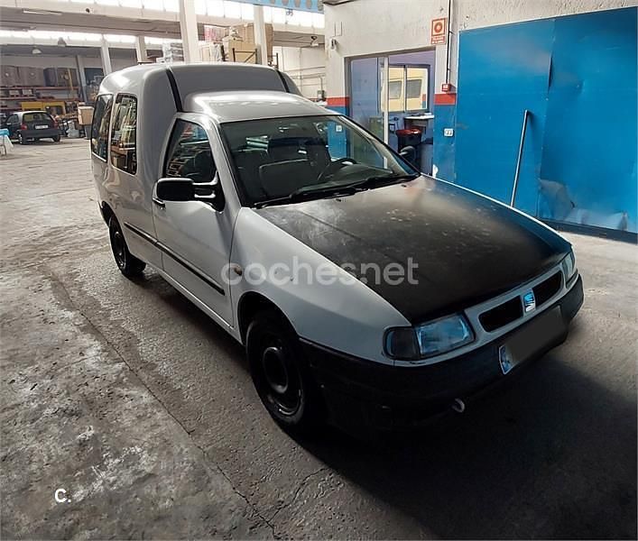 Usado Seat Inca 60 CV (44 kW) 2003 Blanco Monovolumen