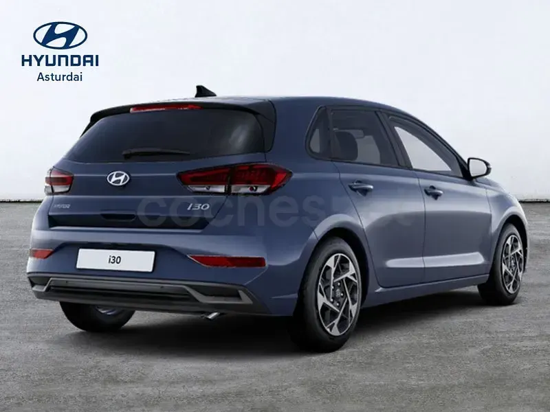 Nuevo Hyundai i30 100 CV (73 kW) 2026 Azul Berlina