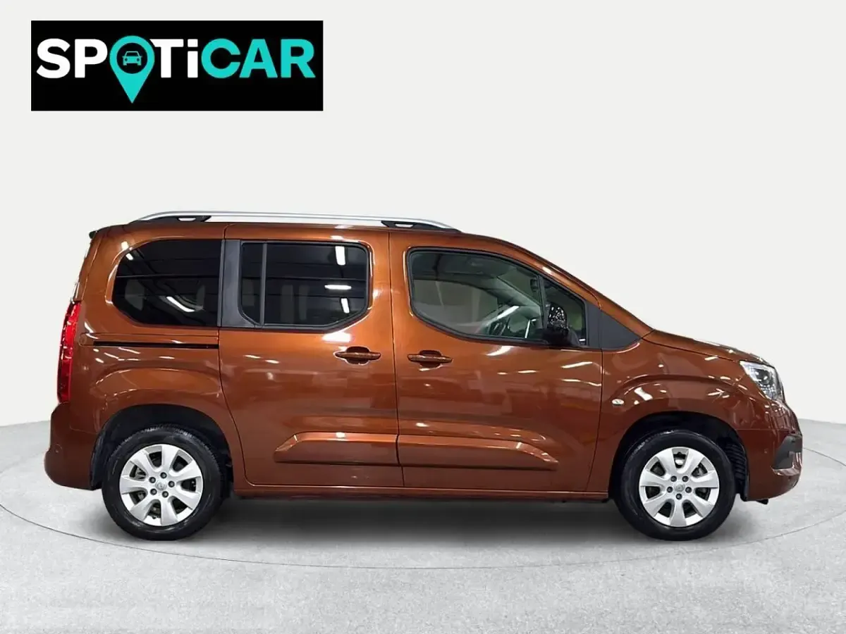 Usado Opel Combo-e Life Elegance 100 kW (136 CV) 2021 Marrón Familiar