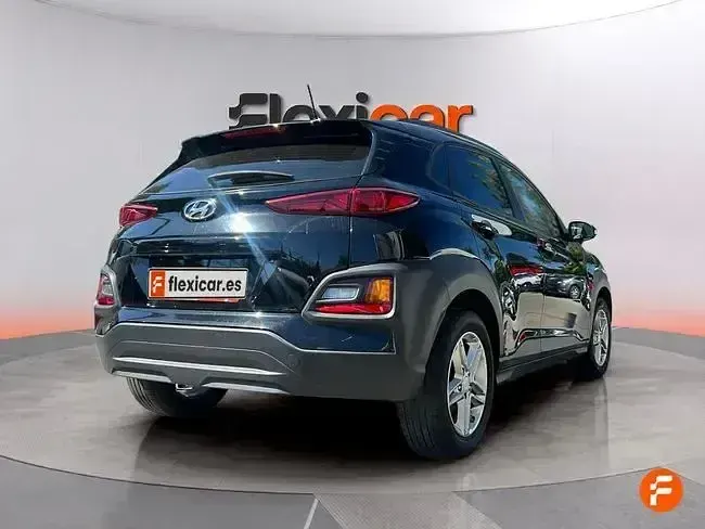 Usado Hyundai Kona 120 CV (88 kW) 2017 Negro SUV
