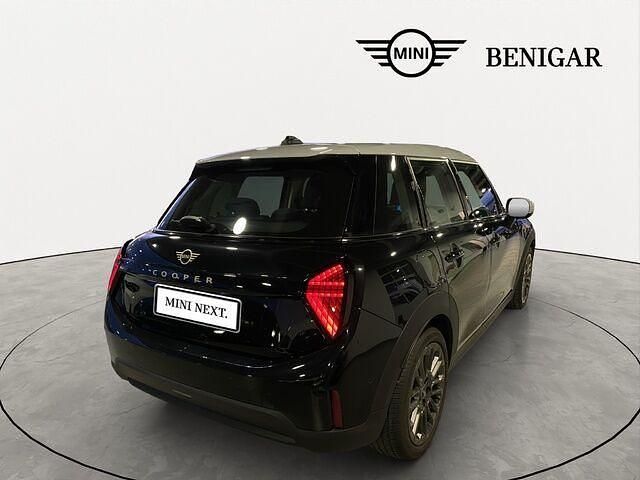 Usado Mini Cooper Essential 156 CV (114 kW) 2025 Negro Utilitario