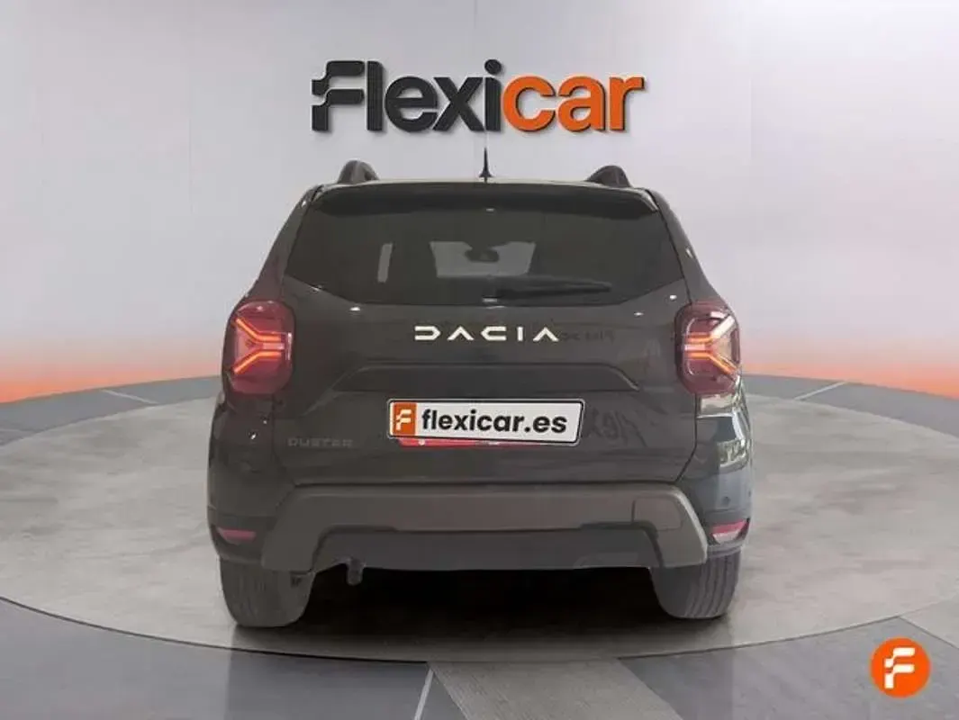 Usado Dacia Duster Expression 131 CV (96 kW) 2023 Gris SUV
