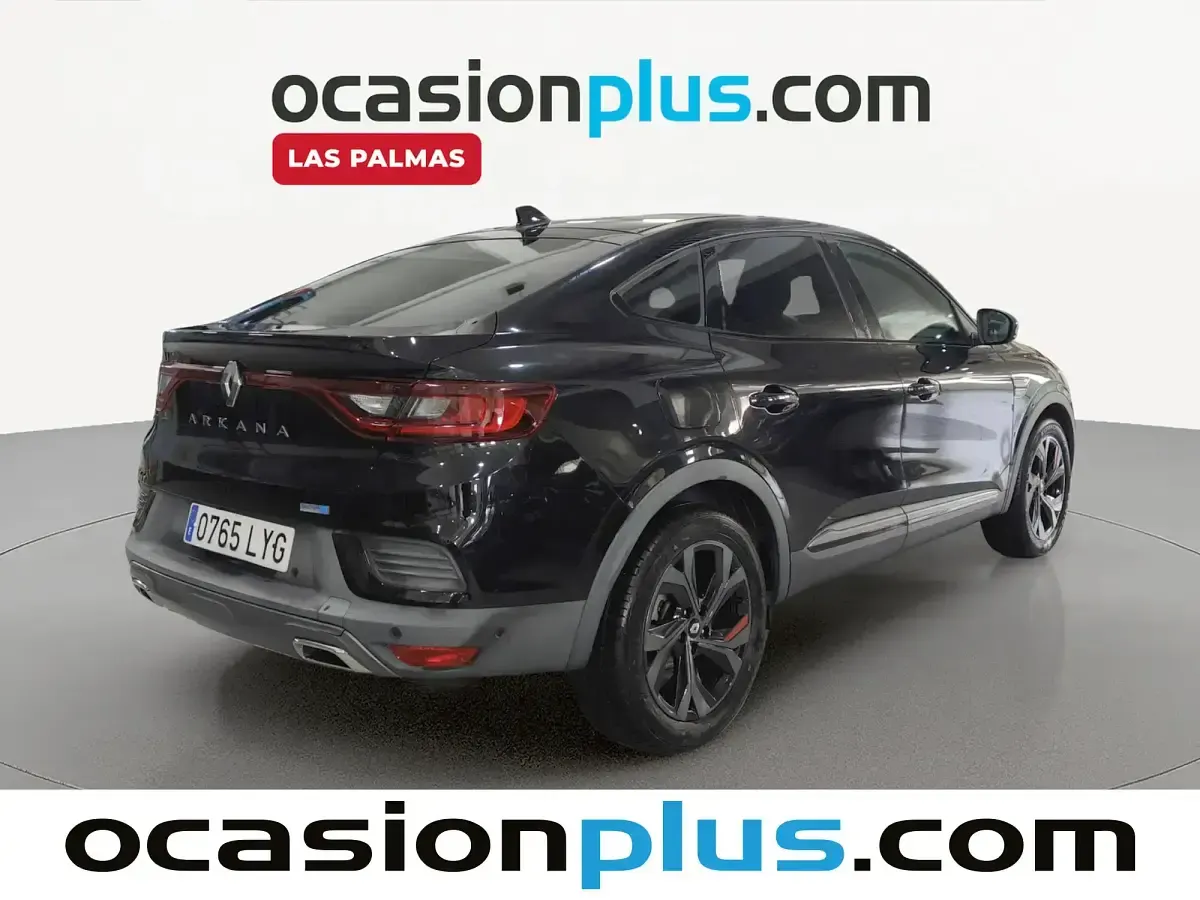 Usado Renault Arkana RS Line 145 CV (106 kW) 2022 Negro SUV