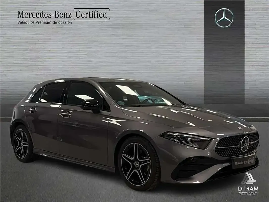 Usado Mercedes A180 116 CV (85 kW) 2025 Berlina
