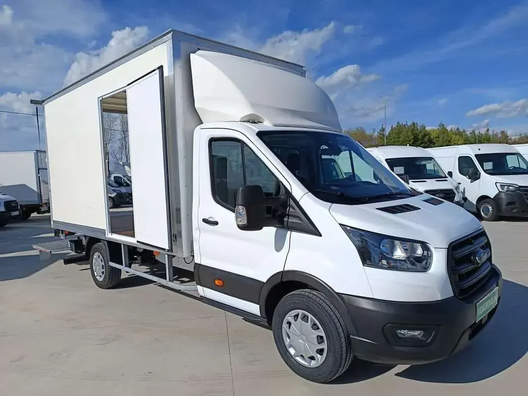 Usado Ford Transit Trend 131 CV (96 kW) 2022 Blanco Van