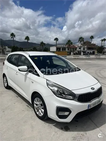 Usado Kia Carens 135 CV (99 kW) 2018 Blanco Monovolumen