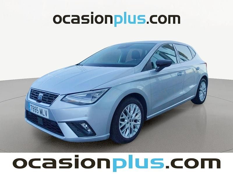 Gris plata Usado 2023 Seat Ibiza FR Utilitario | 15.500 € (Precio justo) - Imagen 1/4