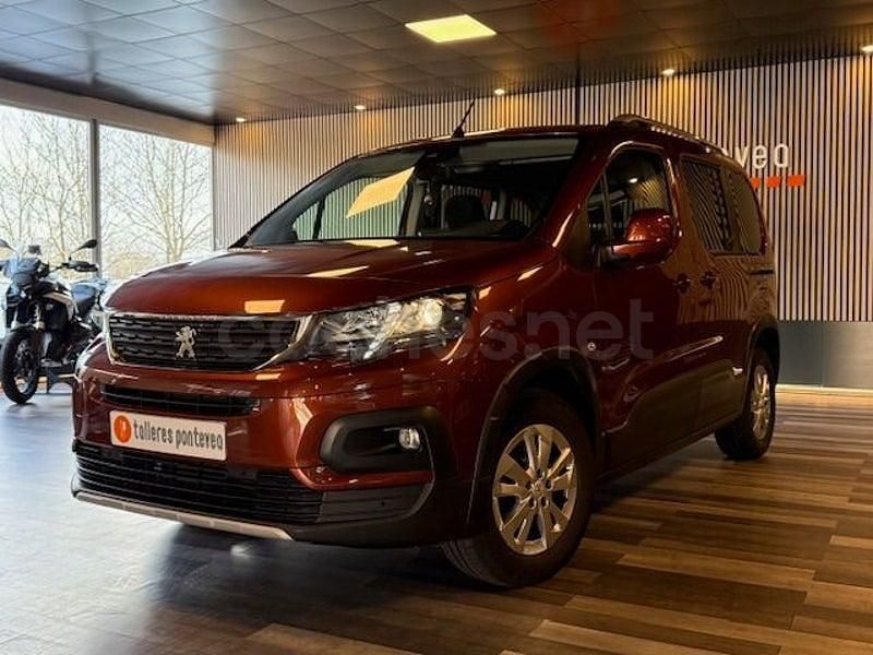 Usado Peugeot Rifter Allure 100 CV (73 kW) 2020 Marrón Monovolumen