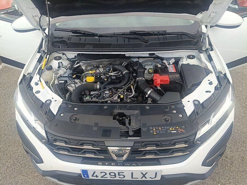Occasion Dacia Sandero Comfort 100 PK (73 kW) 2022 Wit Sedan