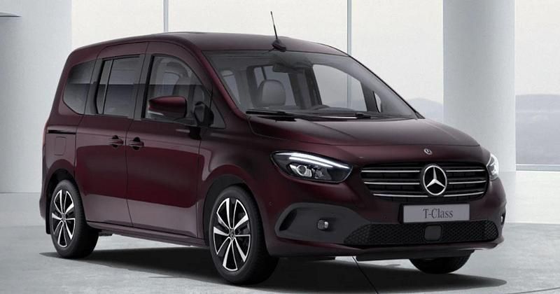 Rojo Nuevo 2025 Mercedes 180 Berlina | 42.550 € - Imagen 1/4