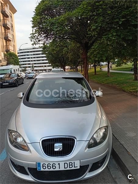 Usado Seat Altea Stylance 102 CV (75 kW) 2004 Gris / plata Monovolumen