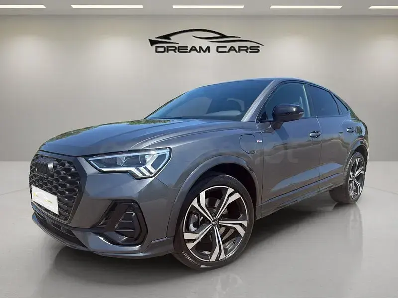 Usado Audi Q3 Sportback Exclusive 245 CV (180 kW) 2022 Gris / plata SUV