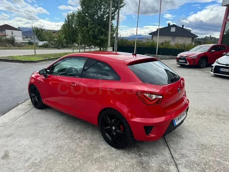 Usado Seat Ibiza SC CUPRA 192 CV (141 kW) 2016 Rojo Utilitario