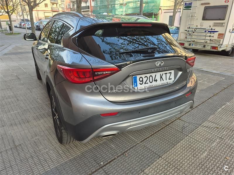 Usado Infiniti QX30 Premium 170 CV (125 kW) 2019 Gris / plata SUV
