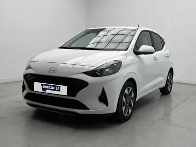 Usado Hyundai i10 63 CV (46 kW) 2024 Blanco Utilitario