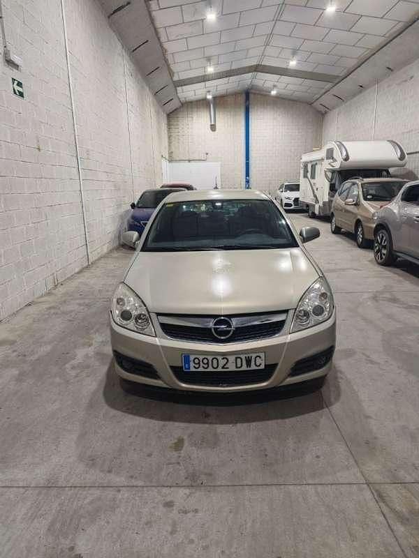 Usado Opel Vectra Elegance 120 CV (88 kW) 2006 Beige Berlina