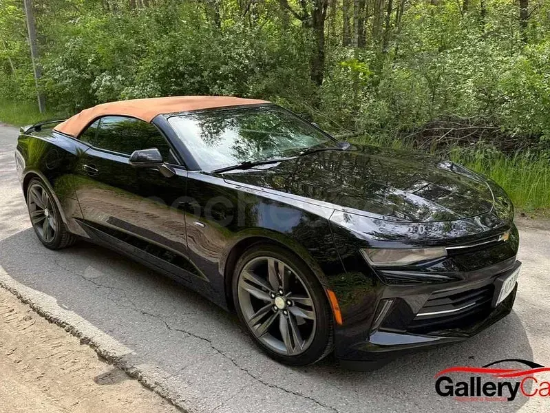 Usado Chevrolet Camaro 405 CV (297 kW) 2018 Negro Descapotable