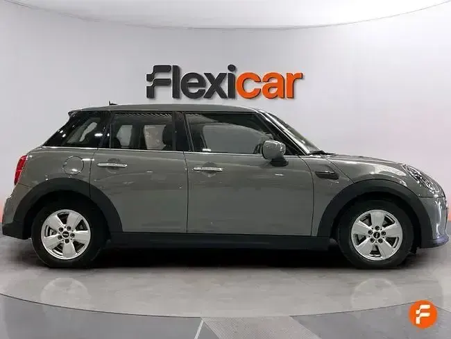 Usado Mini ONE 102 CV (75 kW) 2021 Gris Utilitario