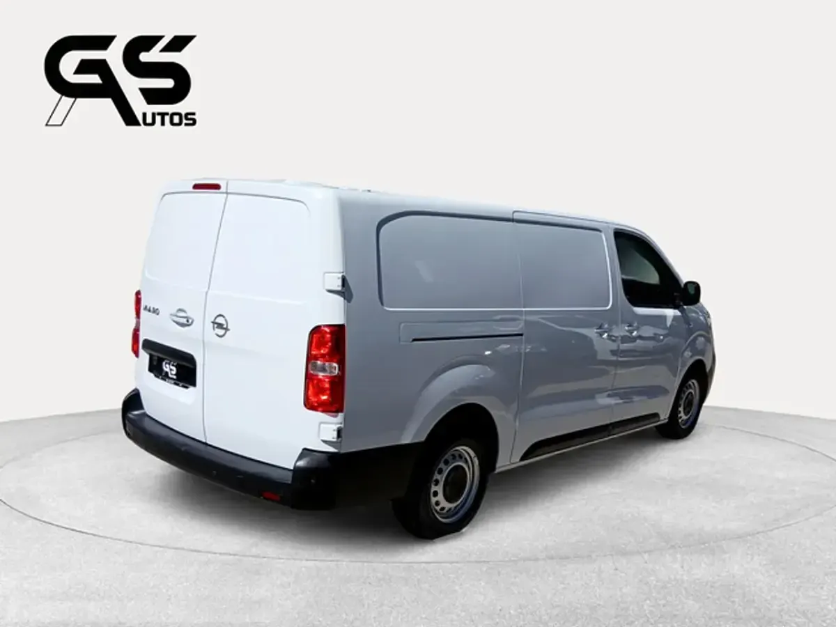 Usado Opel Vivaro-e Combi 102 CV (75 kW) 2023 Blanco Monovolumen