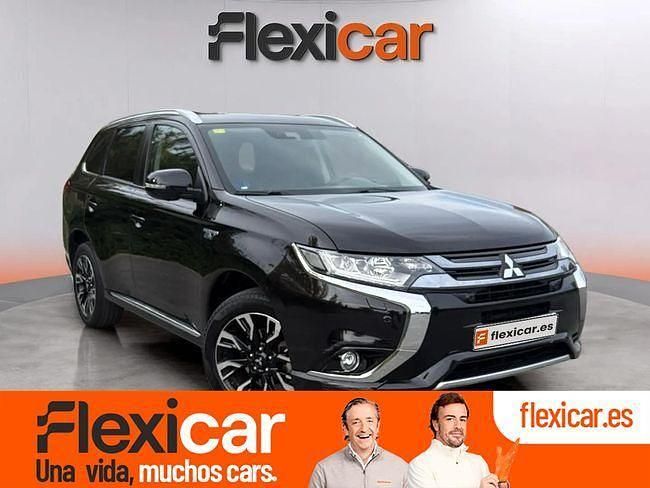 Usado Mitsubishi Outlander P-HEV 203 CV (149 kW) 2016 Negro SUV