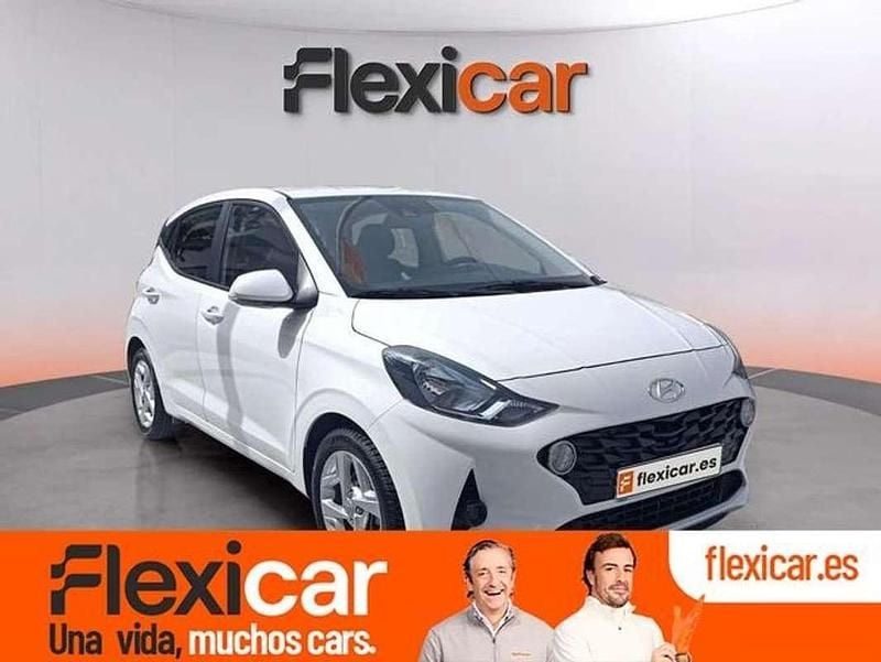 Blanco Usado 2021 Hyundai i10 Utilitario | 11.590 € (Precio justo) - Imagen 1/4