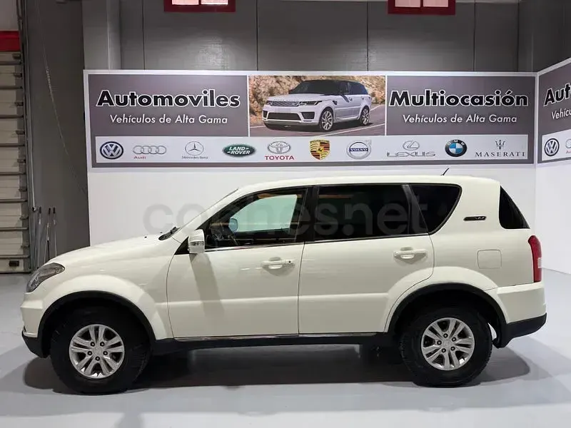 Usado SsangYong Rexton Limited 178 CV (130 kW) 2016 Blanco SUV